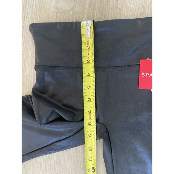 NWT Spanx Faux Leather Biker Shorts Black Women's Size XS - Picture 11 of 12